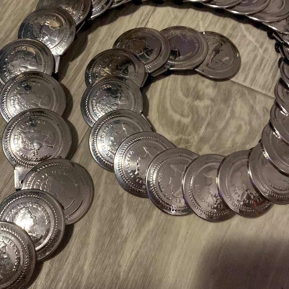 VINTAGE 60'S BRITISH SILVER CHAIN COIN BELT ELIZABETH. II. DEI. GRATIA REGINA